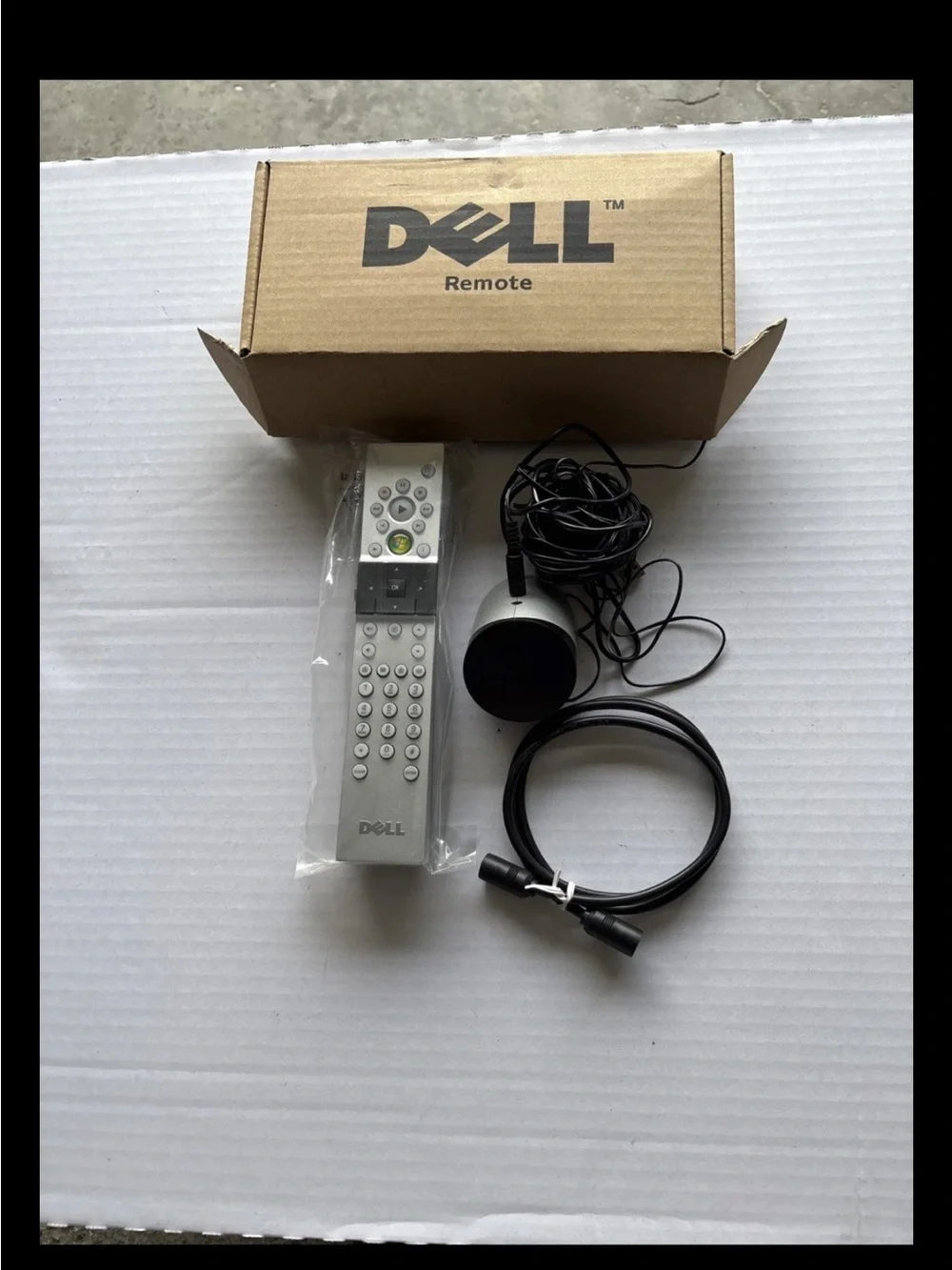 Dell Silver Remote Control MR 268 with Black IR Receiver and  Remitter